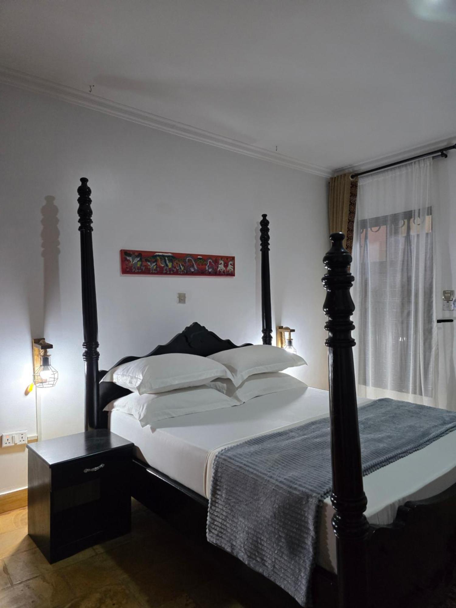 Sprunger Avenue - Tulia Homes Moshi Pokoj fotografie